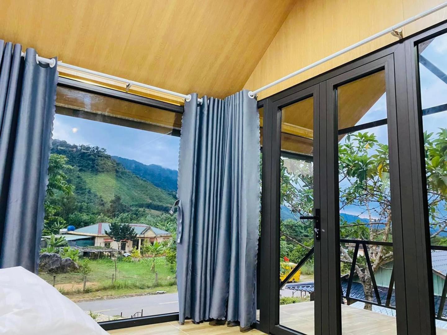Dong Giang Sky Villa Stay And Food Exterior photo